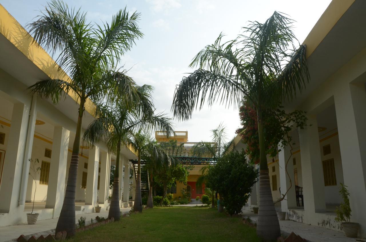 Oyo 10936 Rajasthan Resort Pushkar Dış mekan fotoğraf