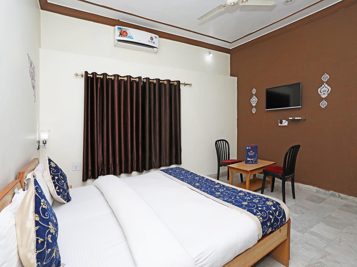 Oyo 10936 Rajasthan Resort Pushkar Dış mekan fotoğraf